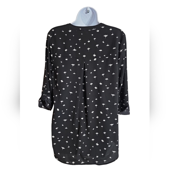 Daniel Rainn Women’s M Black White Dandelion Print Roll Tab Sleeve Blouse Preppy - Picture 4 of 8